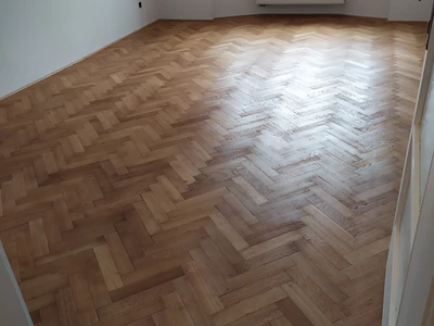 Pokládka a renovace podlah